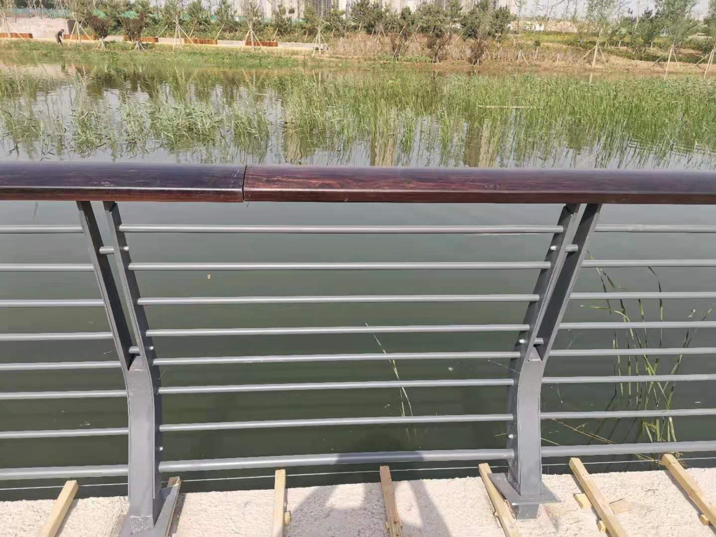 铜陵市桥梁防撞护栏灯光护栏 - 一站式服务